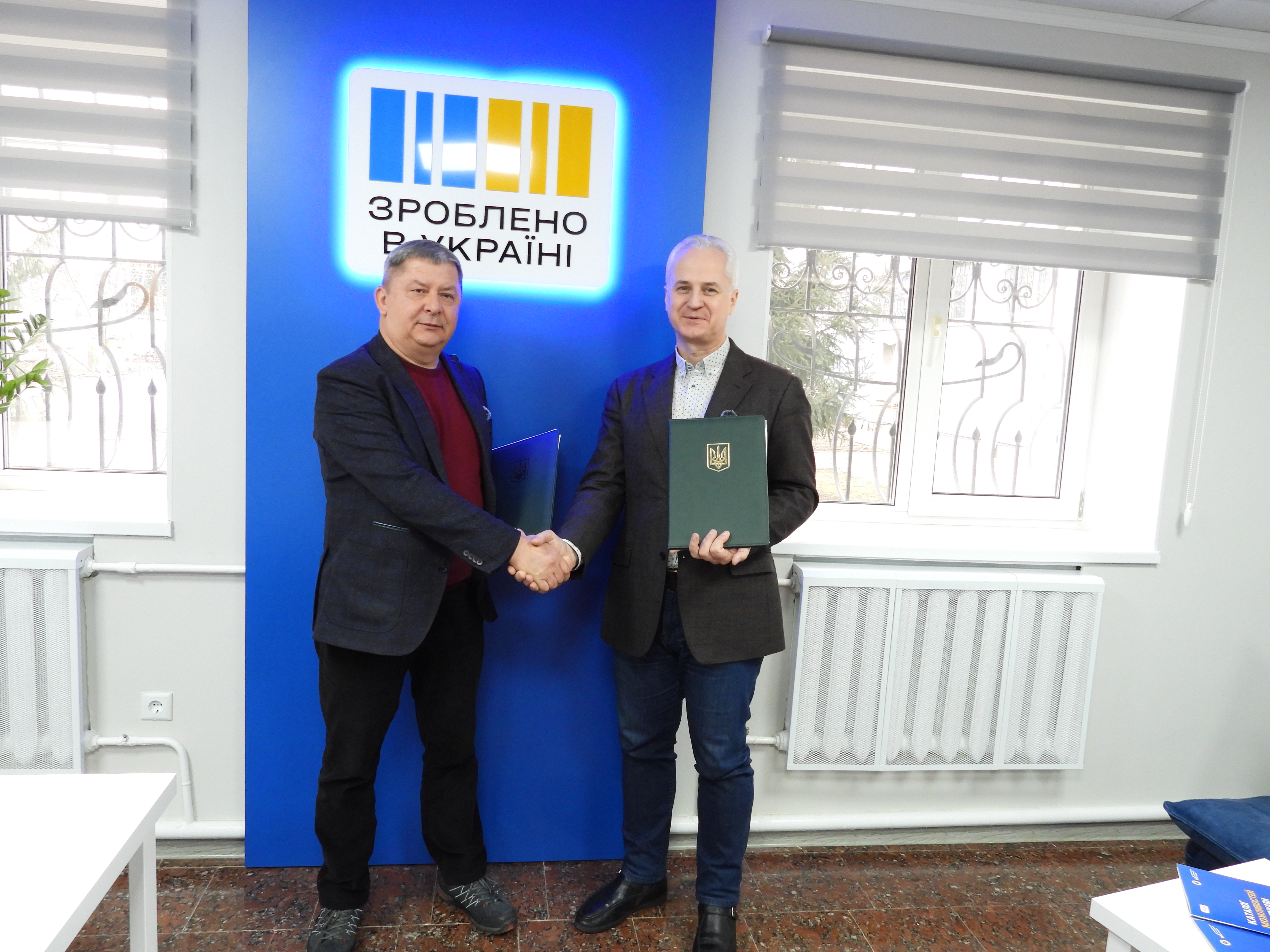 Підписано Меморандум про співпрацю між Головним управлінням ДПС у Кіровоградські області та Кіровоградським обласним центром зайнятості. Фото № 4/3