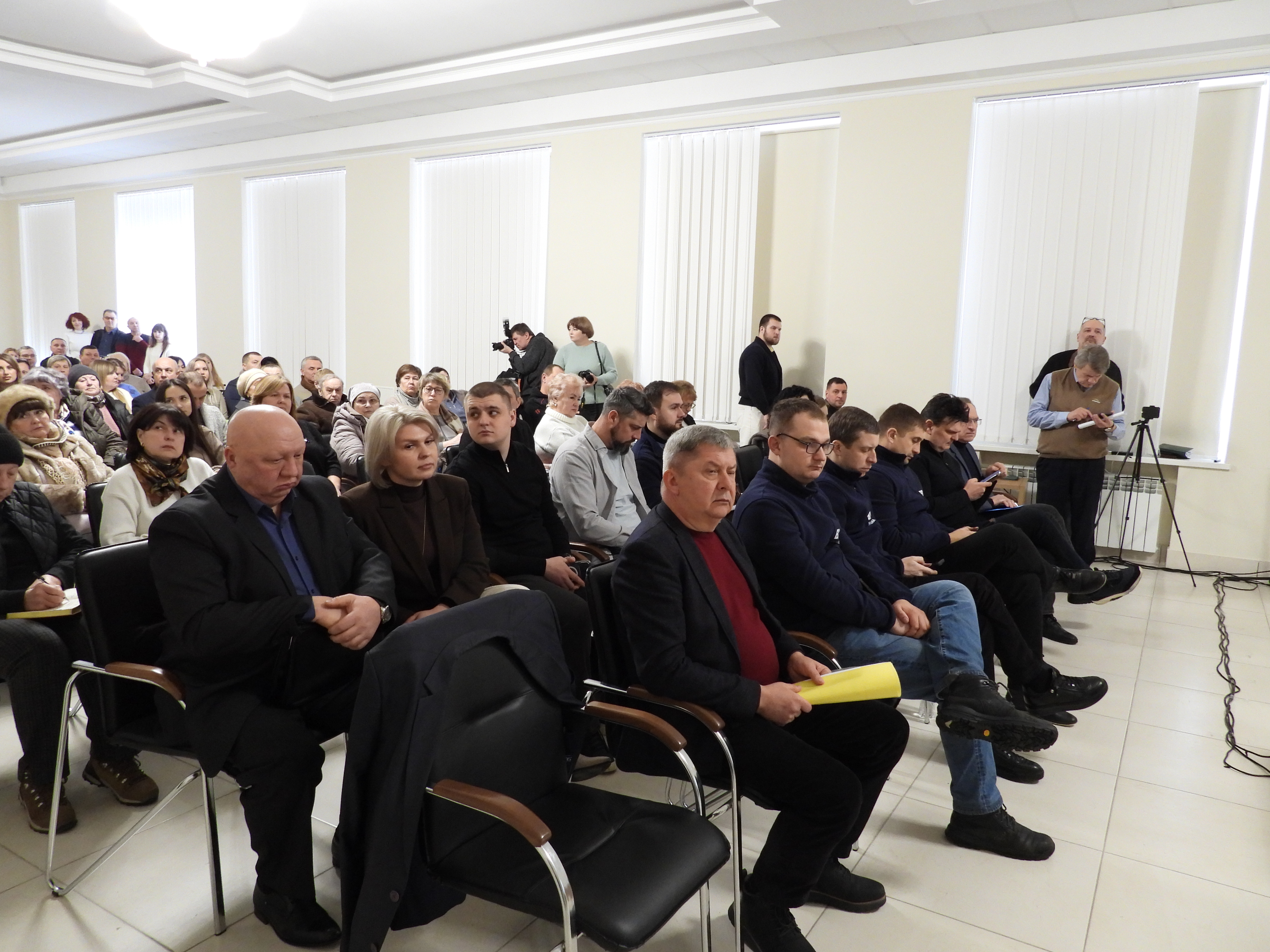 У Кропивницькому відбулись діалогові зустрічі з питань підтримки ВПО та релокованого бізнесу. Фото № 1/0