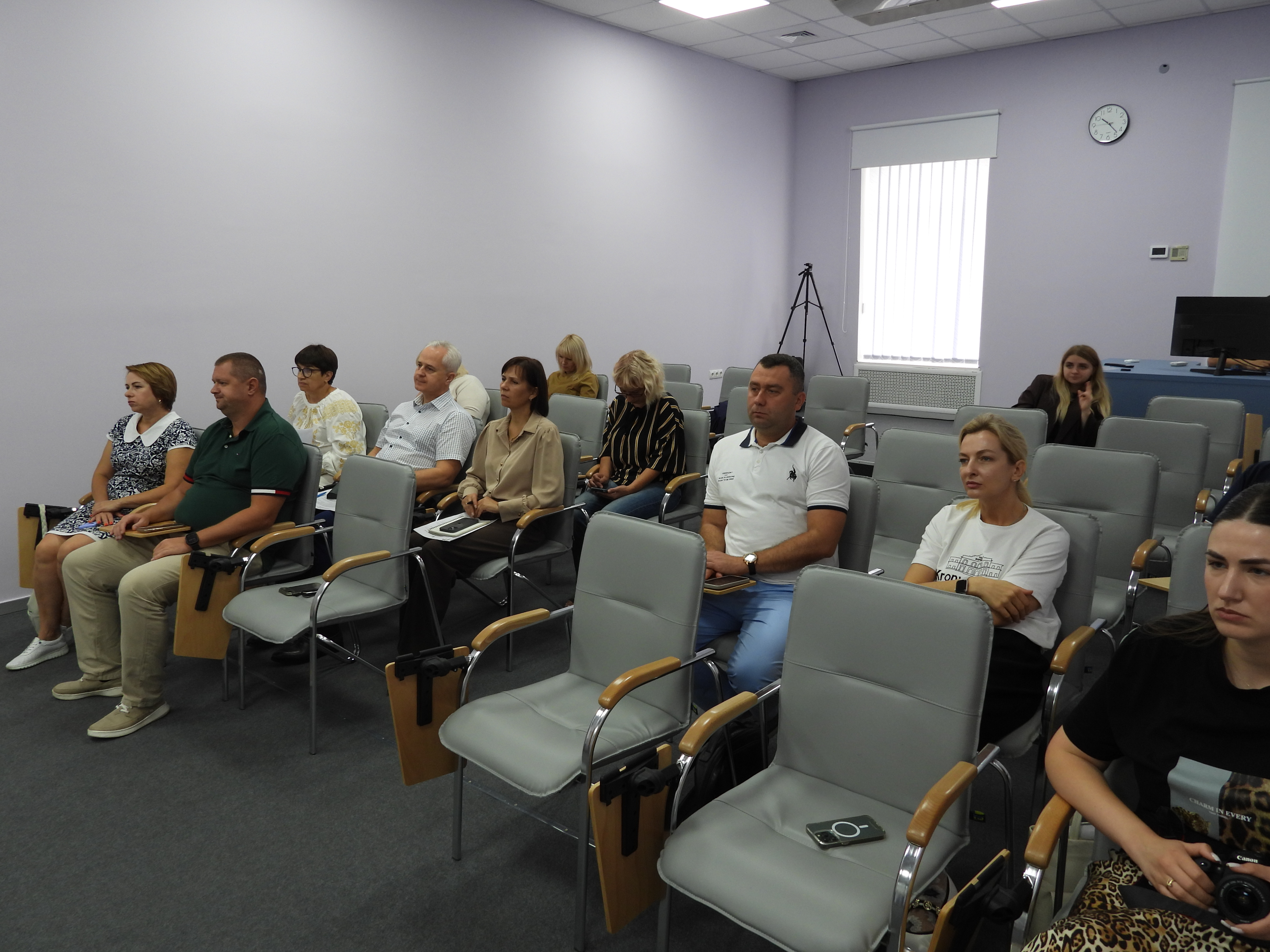 У рамках регіональної платформи «Діалог влади та бізнесу» відбулася онлайн-зустріч. Фото № 2/1